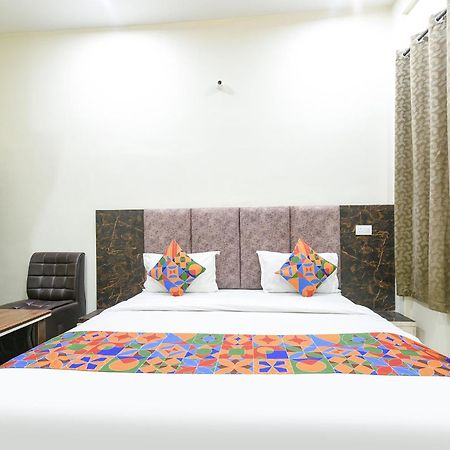 Fabexpress Galaxy Hotel Nayagaon Exterior photo